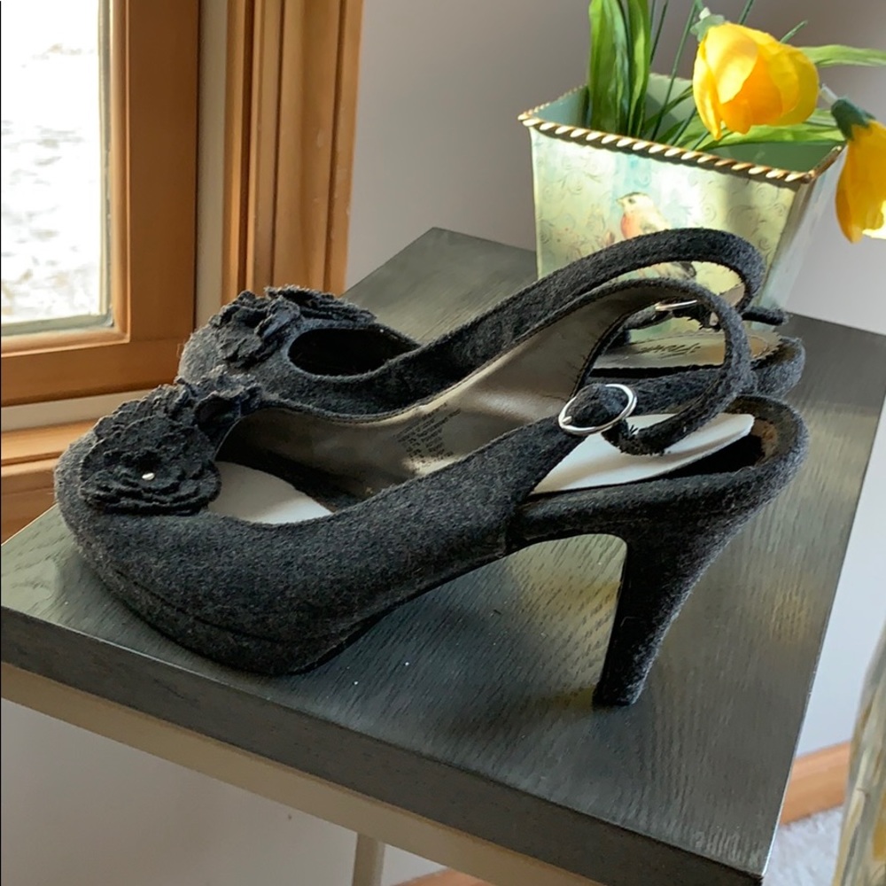 3in heel grey wool material